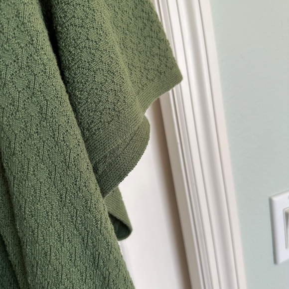 Lane Bryant Green Knit Tassel Overlay - Picture 5 of 5